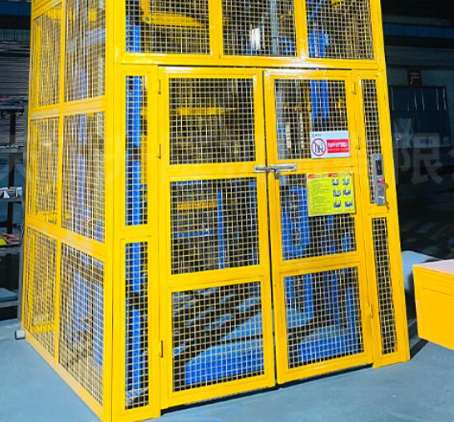 兴平货梯可以安装在室外吗